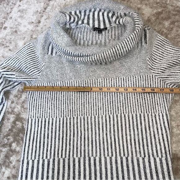 Chances R eyelash sweater black & white turtleneck soft SZ SM Polyester - Picture 8 of 8